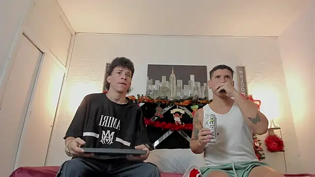 nakedfoam1 online show from November 28, 2025, 3:17 am