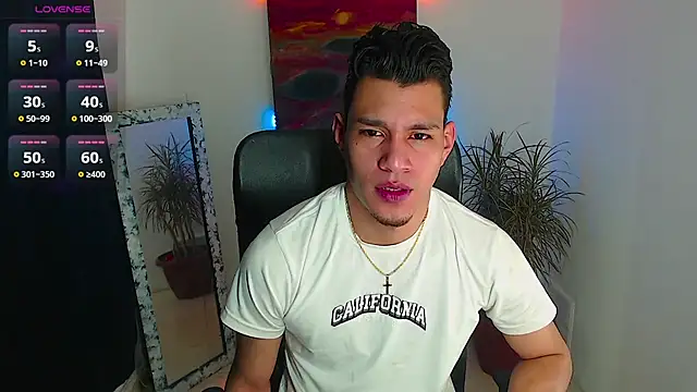 Snapshot of dirtyboy_23 chatting on November 25, 2025, 2:45 am dirtyboy 23 online show from November 25, 2025, 2:45 am