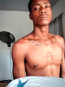 Snapshot of BeetledFlouter12 chatting on December 22, 2025, 9:04 pm BeetledFlouter12 online show from December 22, 2025, 9:04 pm