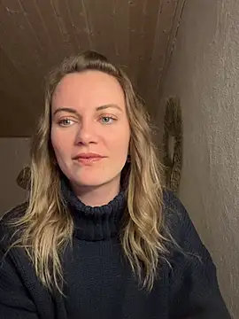 Snapshot of Milla__one chatting on February 25, 2025, 6:01 pm Milla one online show from February 25, 2025, 6:01 pm