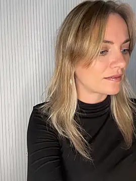 Snapshot of Milla__one chatting on September 9, 2025, 12:58 pm Milla one online show from September 9, 2025, 12:58 pm