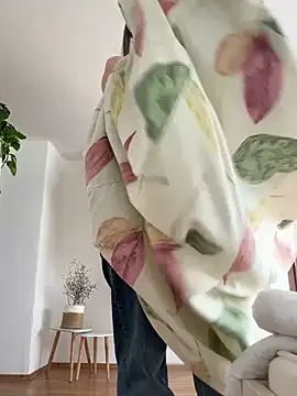 Snapshot of Milla__one chatting on March 5, 2025, 11:17 am Milla one online show from March 5, 2025, 11:17 am