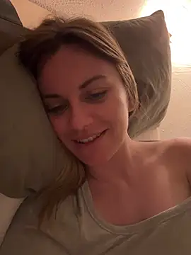 Snapshot of Milla__one chatting on March 14, 2025, 5:24 pm Milla one online show from March 14, 2025, 5:24 pm