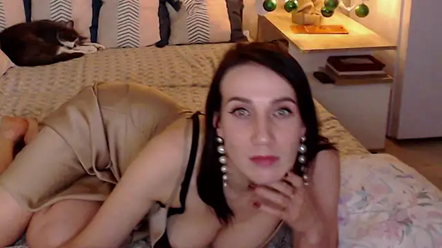 Snapshot of pepper_milf chatting on January 14, 2025, 1:06 pm pepper milf online show from January 14, 2025, 1:06 pm