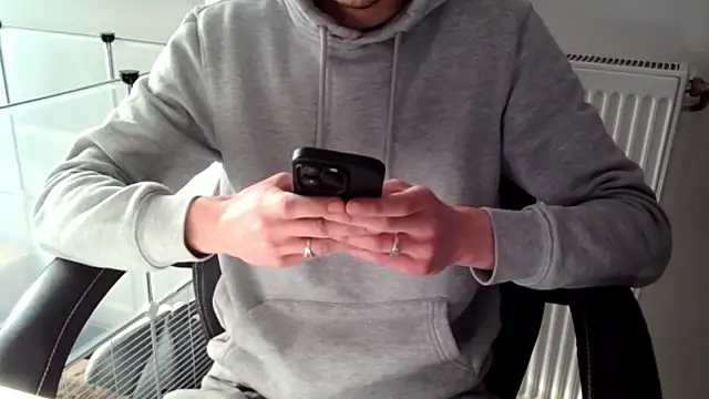 ElViko11 online show from February 14, 2025, 2:44 pm