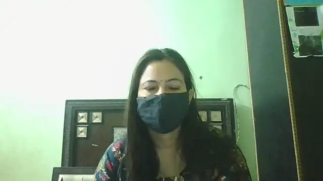 couplesuni online show from April 9, 2026, 5:09 am