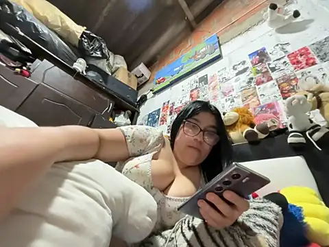 dafne19  online show from March 29, 2026, 5:09 am