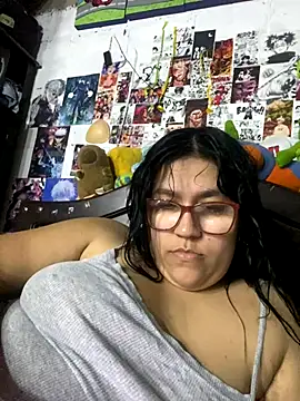 dafne19  online show from November 12, 2025, 4:27 am