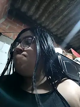 dafne19  online show from April 9, 2026, 11:49 am