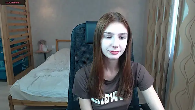 AnaHoney online show from October 10, 2025, 2:45 am