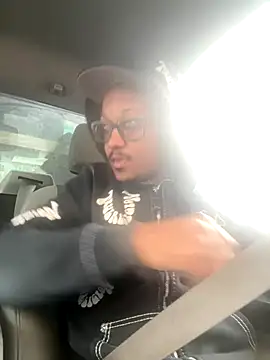 Snapshot of demonpt3 chatting on January 6, 2026, 4:11 pm demonpt3 online show from January 6, 2026, 4:11 pm