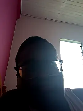 Jeanlaurent972 online show from October 5, 2025, 1:57 pm