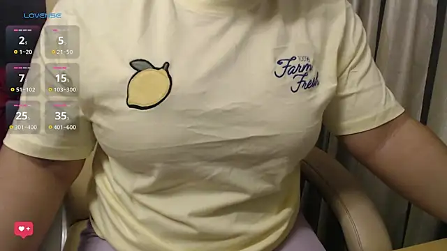 Snapshot of Alexandra007 chatting on November 30, 2025, 7:47 pm Alexandra007 online show from November 30, 2025, 7:47 pm