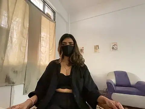 MaYaa  11 online show from December 3, 2024, 2:53 am