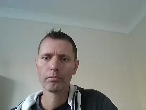 MarcusMaxx online show from December 4, 2025, 3:00 pm