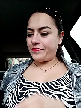 Lesly 10- online show from October 6, 2025, 9:59 pm