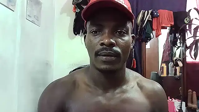 yezz3011 online show from December 16, 2025, 4:44 pm