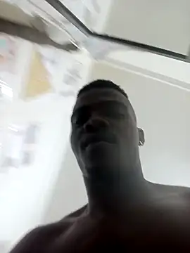 yezz3011 online show from September 22, 2025, 1:22 am