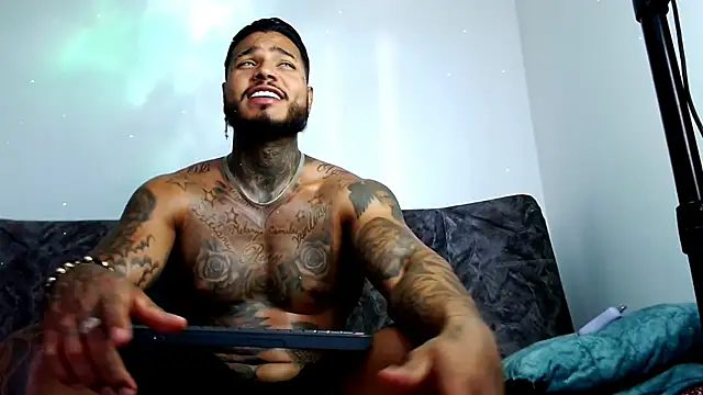 Exotic tatto27121 online show from December 29, 2024, 8:48 pm