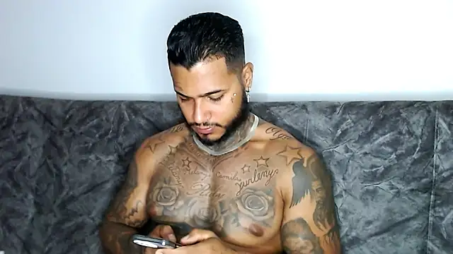 Exotic tatto27121 online show from December 12, 2024, 4:48 am