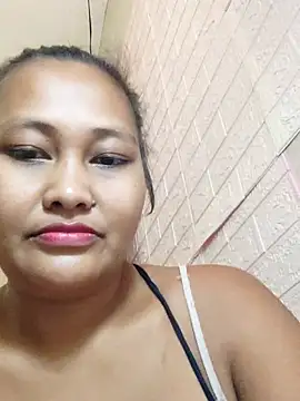 Sweetchuby1995 online show from May 2, 2026, 1:44 am