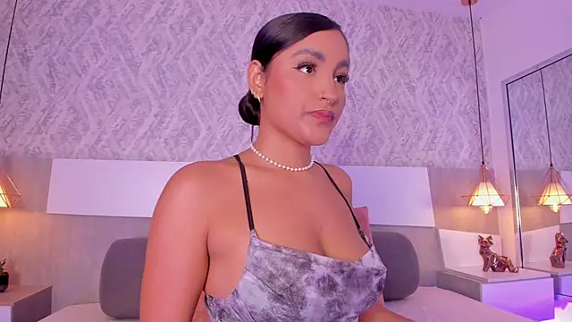 AishaPeyton online show from December 5, 2025, 4:16 pm