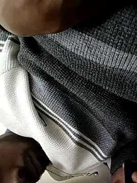 devilsam3327 online show from December 22, 2025, 4:51 pm