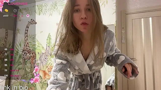 Snapshot of anna_kiss69 chatting on January 8, 2026, 6:03 pm anna kiss69 online show from January 8, 2026, 6:03 pm