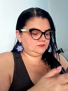 Madisonpalacio online show from November 29, 2025, 5:13 pm