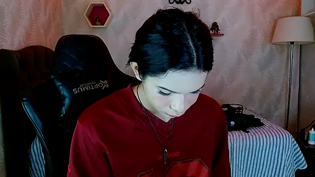 andy bell x online show from October 27, 2025, 4:02 am