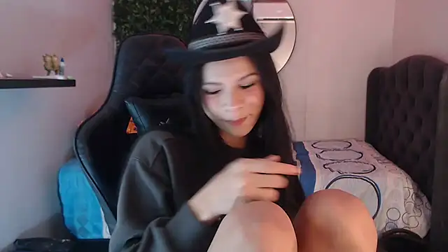 andy bell x online show from December 14, 2024, 1:38 pm