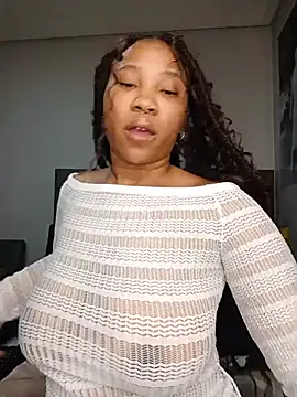 Snapshot of DrippinCaramelCutie chatting on July 16, 2026, 9:23 pm DrippinCaramelCutie online show from July 16, 2026, 9:23 pm