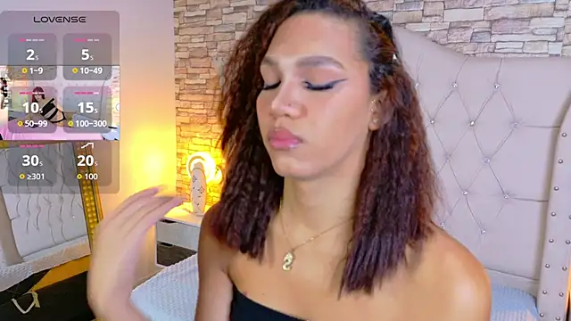 Snapshot of Sara-Smith- chatting on April 28, 2026, 12:09 pm Sara-Smith- online show from April 28, 2026, 12:09 pm