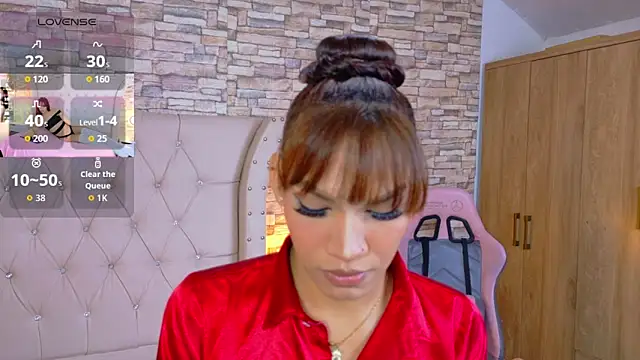 Sara-Smith- online show from April 25, 2026, 1:14 pm