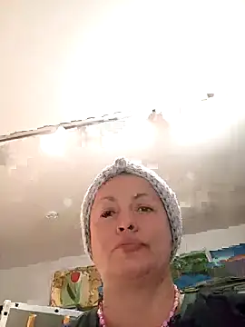 Snapshot of MariaAnaSunshine chatting on September 24, 2025, 7:31 pm MariaAnaSunshine online show from September 24, 2025, 7:31 pm
