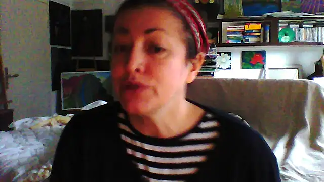 Snapshot of MariaAnaSunshine chatting on October 4, 2025, 8:49 am MariaAnaSunshine online show from October 4, 2025, 8:49 am