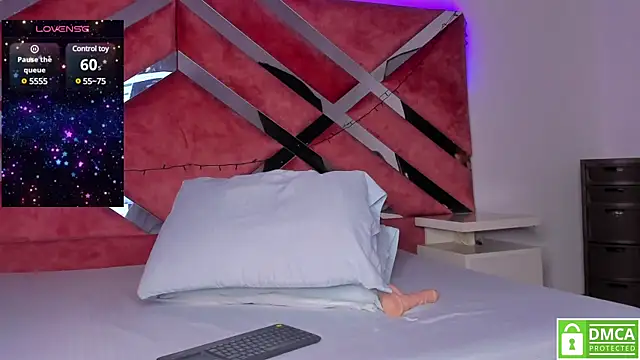 Sophie gil  online show from December 19, 2024, 1:51 pm