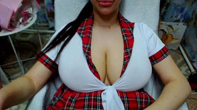 Snapshot of lovelyseu chatting on February 18, 2026, 8:22 am lovelyseu online show from February 18, 2026, 8:22 am