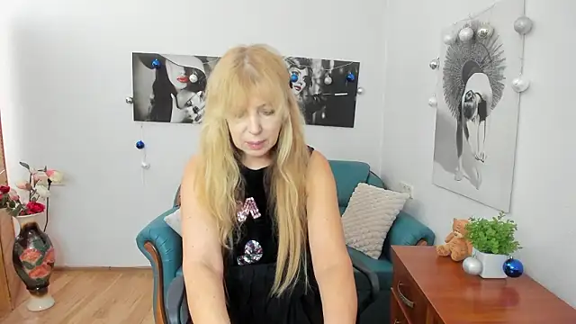 Snapshot of Anna_Diax chatting on February 1, 2026, 12:47 pm Anna Diax online show from February 1, 2026, 12:47 pm