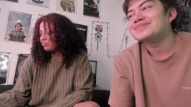 hothoneychile online show from November 13, 2025, 3:43 am