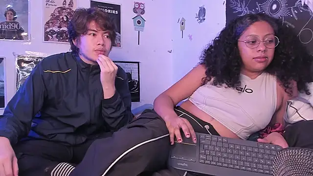 hothoneychile online show from March 21, 2026, 1:51 am