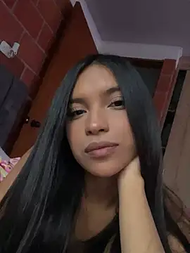 RoxyRoss  online show from February 2, 2025, 11:11 pm