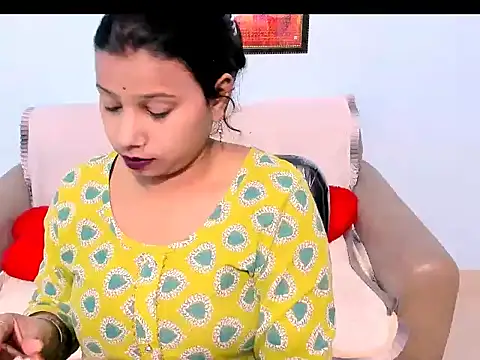 kendracox21 online show from February 18, 2026, 4:32 am