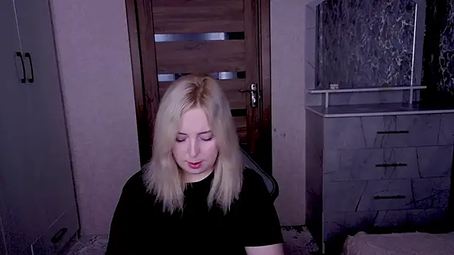 Kristy-Max online show from March 12, 2026, 8:13 pm