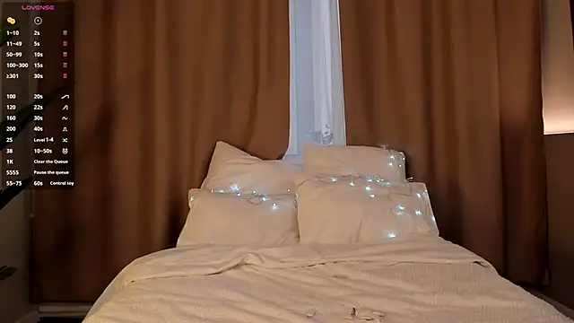 SunnyRisha online show from October 7, 2025, 5:08 am