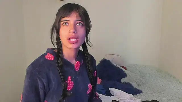 CelesteXCute online show from February 5, 2025, 12:17 pm