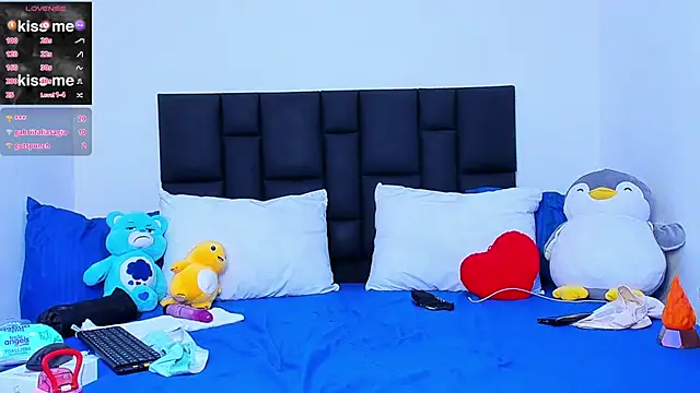 Snapshot of Tonny_twink_ chatting on March 5, 2025, 9:49 am Tonny twink  online show from March 5, 2025, 9:49 am