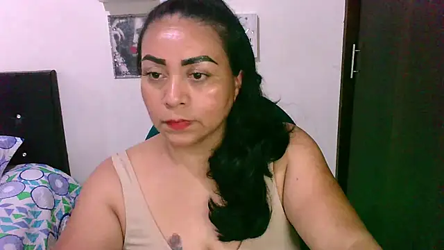 zaray bella online show from March 12, 2026, 10:25 pm