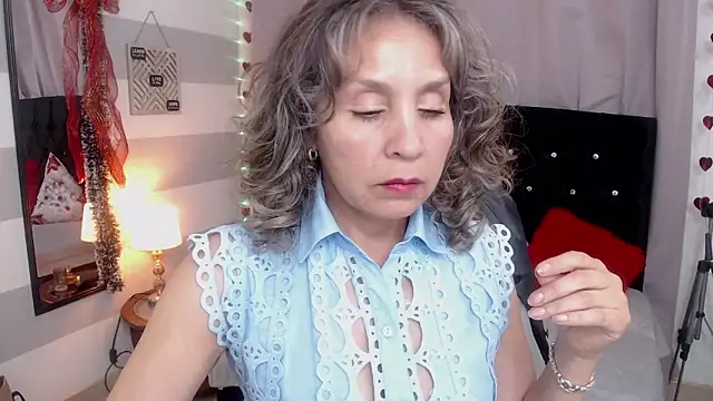 Afrodita sg online show from December 13, 2025, 8:04 pm