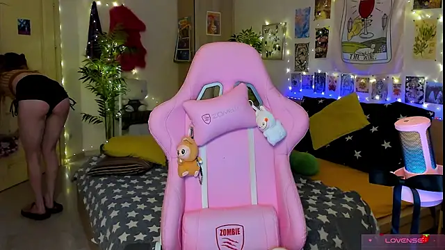 Snapshot of Sunny_Elly chatting on February 10, 2026, 9:58 pm Sunny Elly online show from February 10, 2026, 9:58 pm